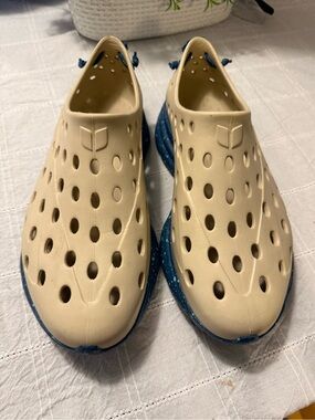 Kane Footwear - Revive